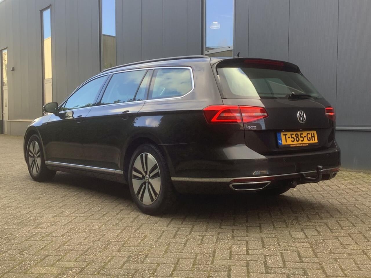 Volkswagen PASSAT 1.4 TSI Variant GTE