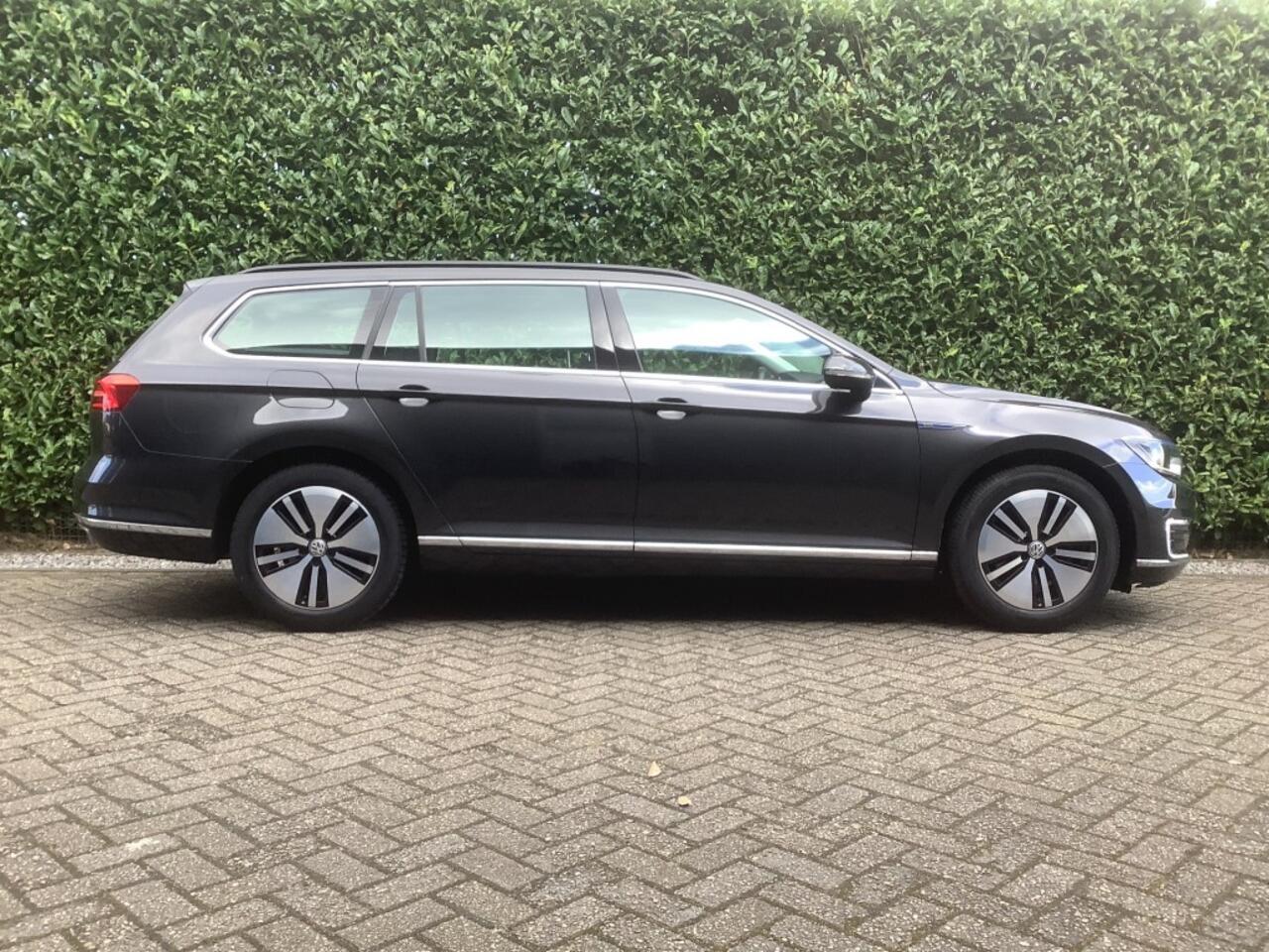 Volkswagen PASSAT 1.4 TSI Variant GTE