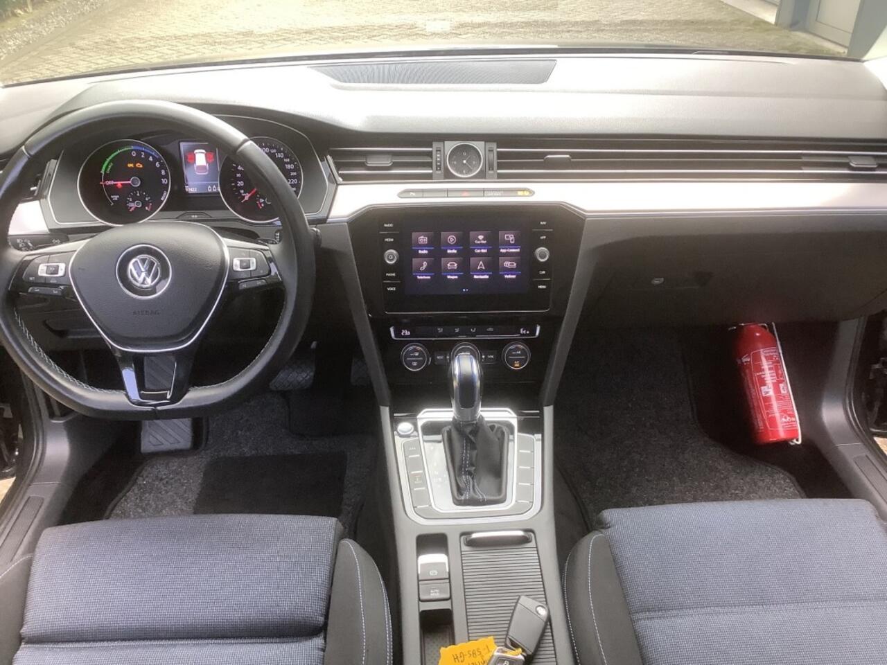 Volkswagen PASSAT 1.4 TSI Variant GTE