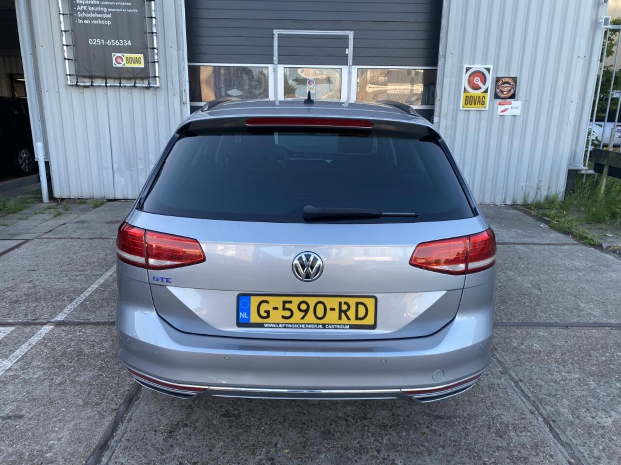 Volkswagen PASSAT 1.4 TSI GTE HIGHLINE