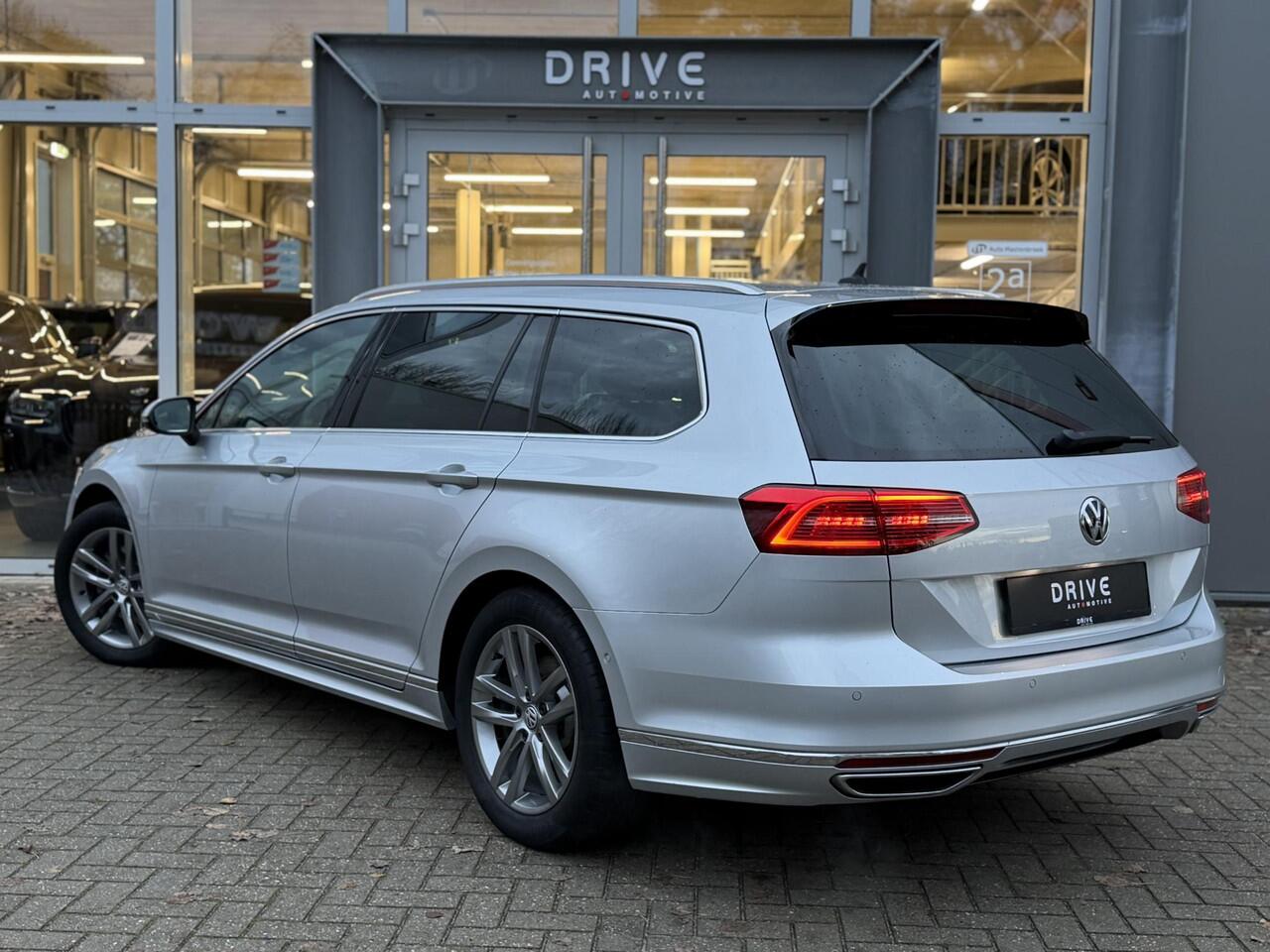 Volkswagen PASSAT Variant 1.5 TSI Highline Business R |Pano|Leer|360 Cam|Ad.Cruise|Sfeer