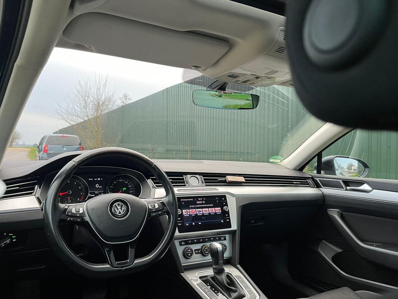 Volkswagen PASSAT Variant 1.5 TSI Comfortline Business ACC DSG PANO