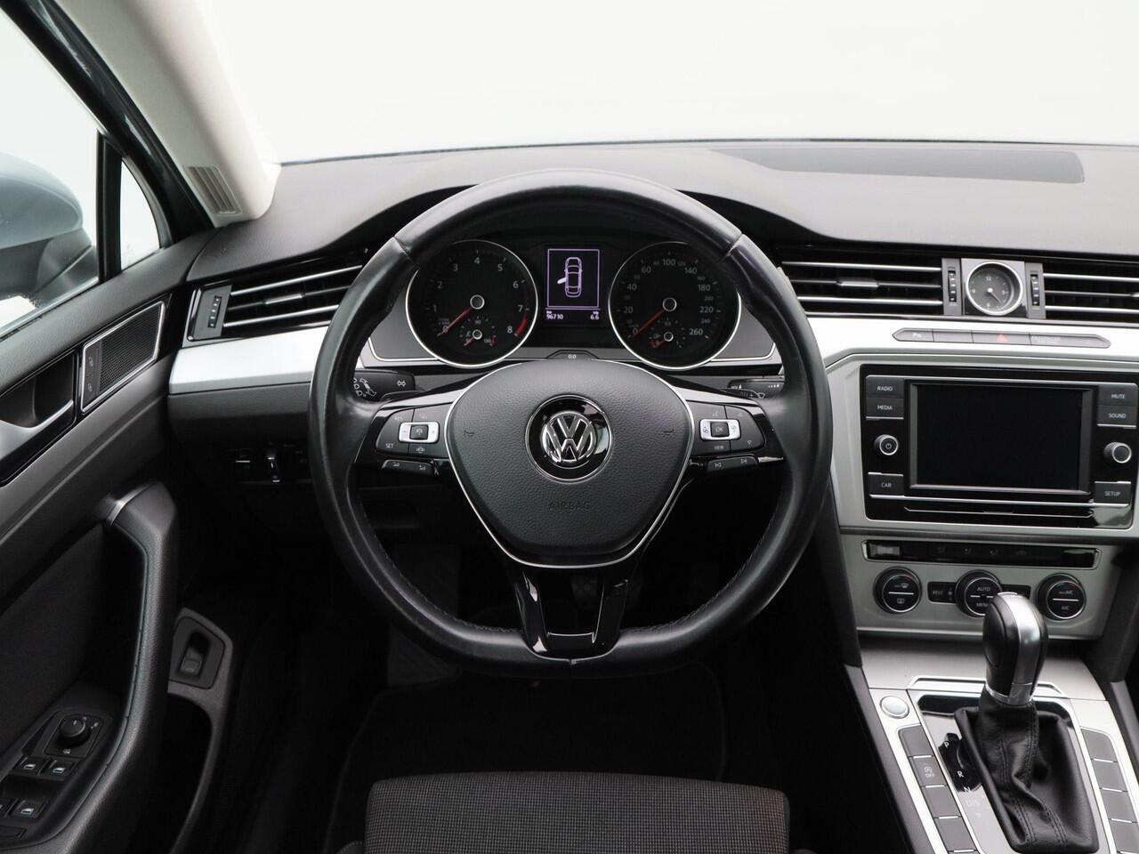 Volkswagen PASSAT 1.5 TSi 150 Pk Automaat Comfortline | Adaptive Cruise | Climate Control | Bluetooth | 16 Inch | 96.708 Km!