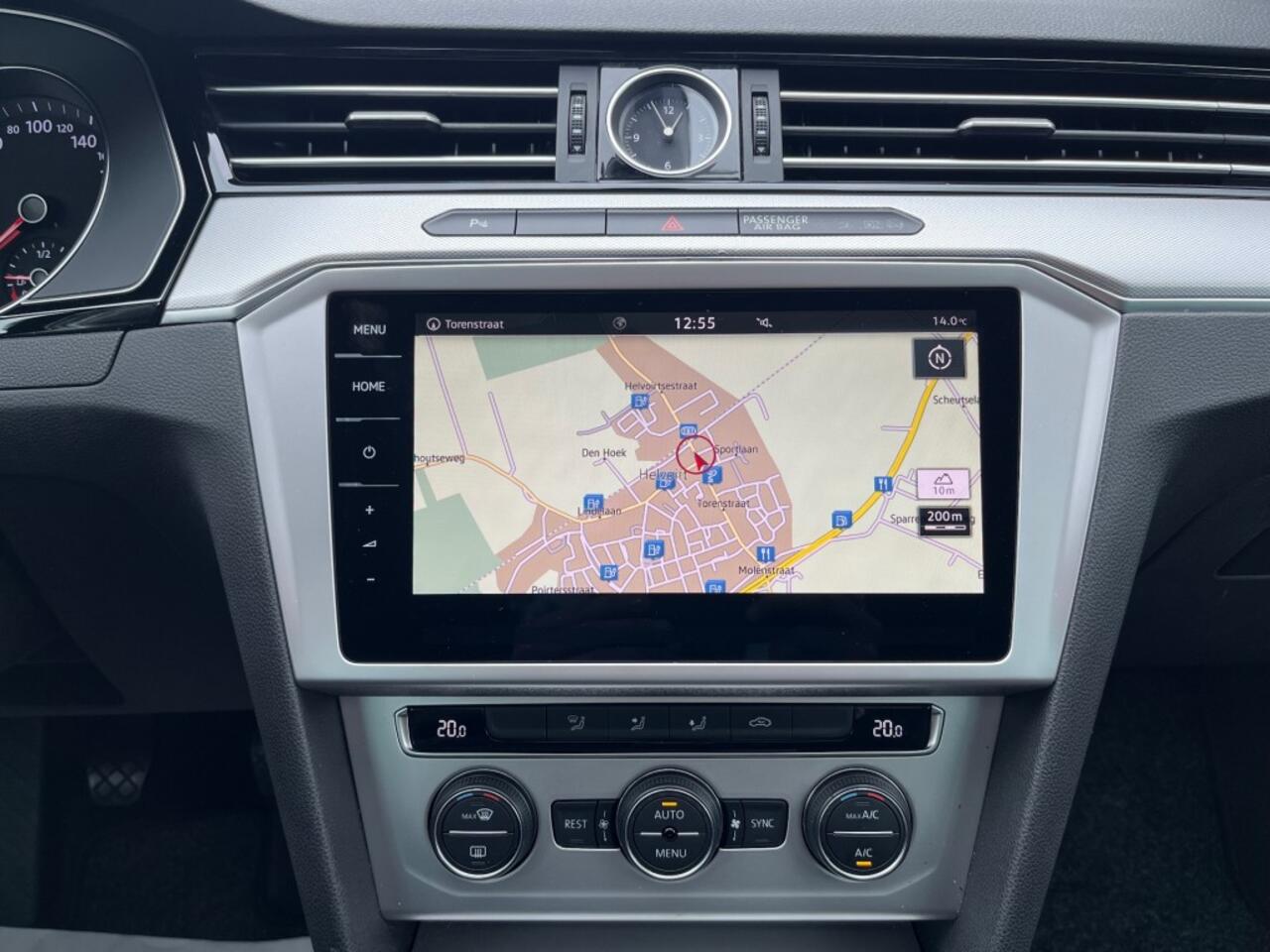 Volkswagen PASSAT VARIANT 1.5 TSI BUSINESS 150PK / SCHUIFDAK / CARPLAY / ADAP. CRUISE