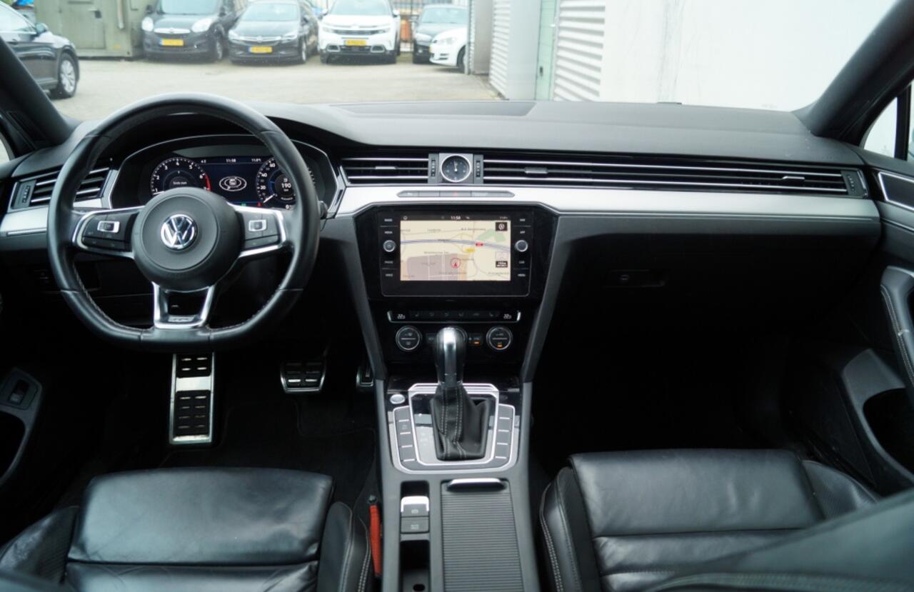 Volkswagen PASSAT Variant 1.4 TSI DSG Highline Business R-line -NAVI-DIGI-XENON-