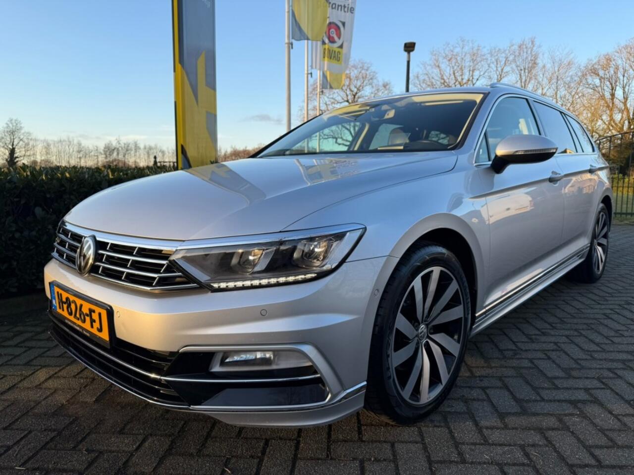 Volkswagen PASSAT 1.5 TSI DSG7 Highline Business R Dynaudio / Head up / Virtual
