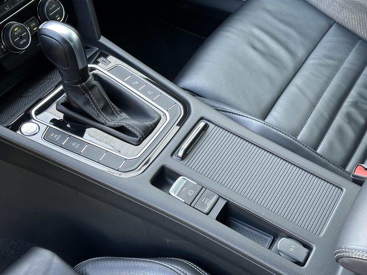 Volkswagen PASSAT Variant 2.0 TSI 272PK 4Motion Elegance Business R | Leder/Head-Up/360° camera/