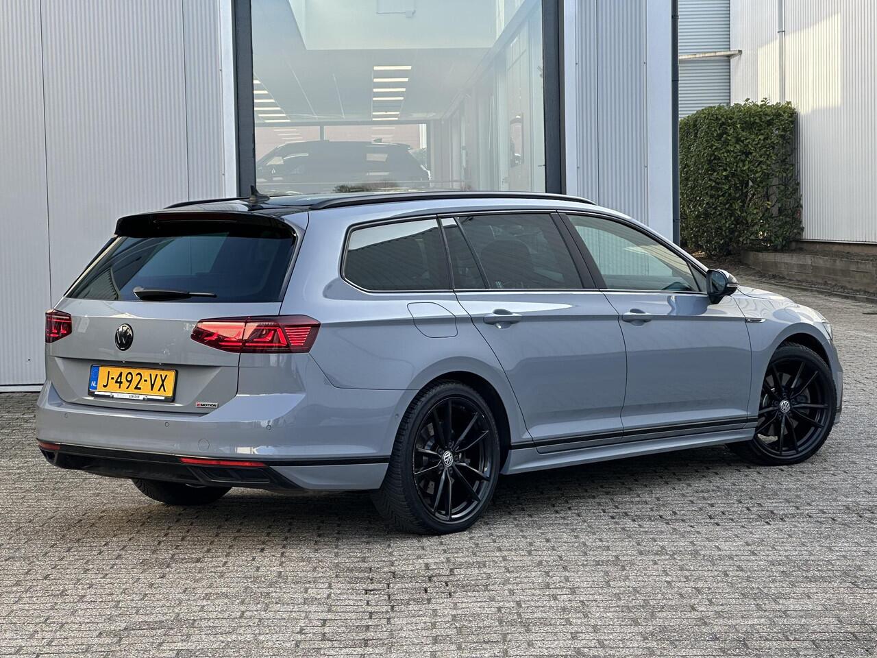 Volkswagen PASSAT Variant 2.0 TSI 272PK 4Motion Elegance Business R | Leder/Head-Up/360° camera/