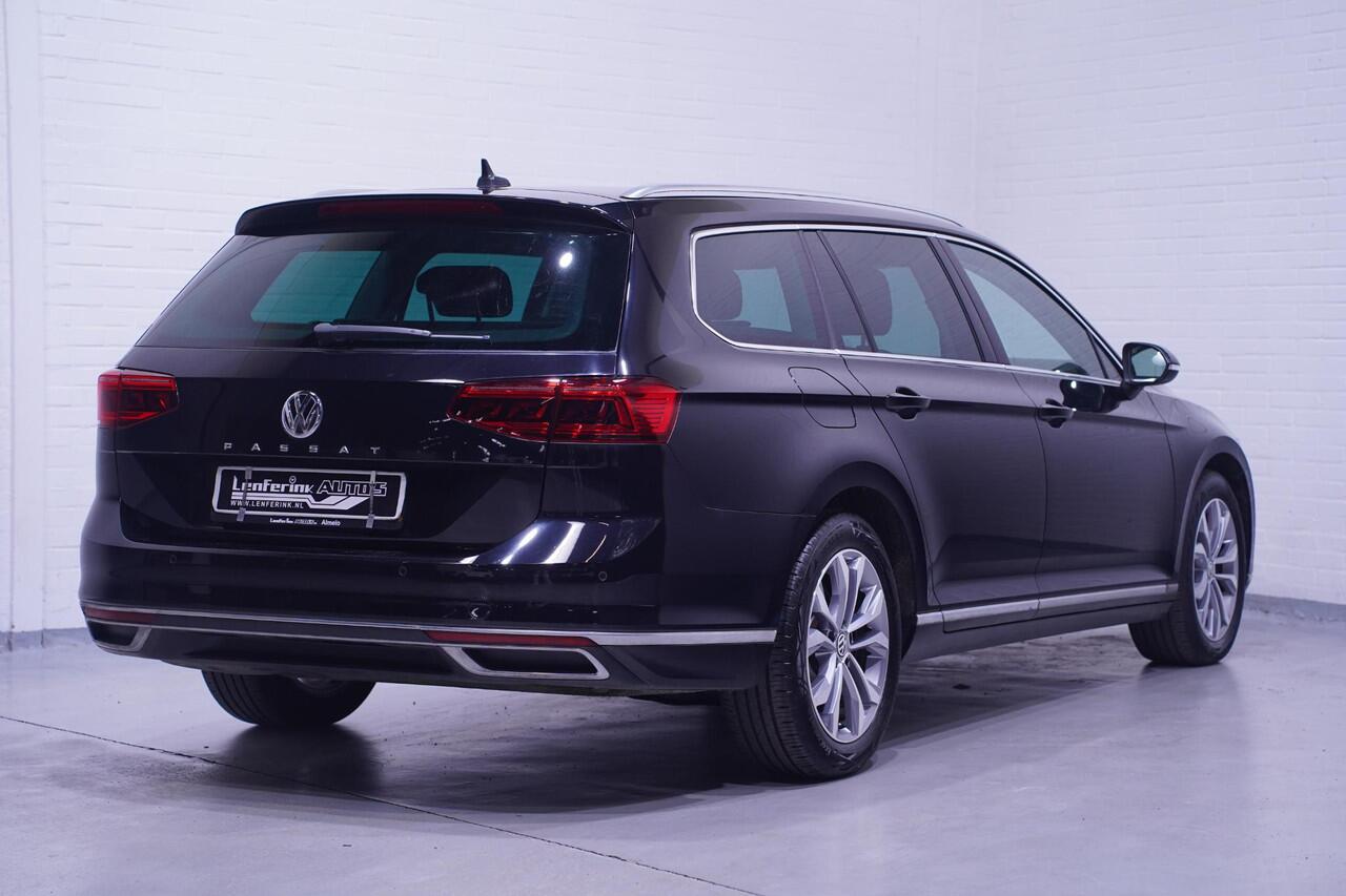 Volkswagen PASSAT Variant 1.5 TSI Elegance Panodak Matrix-led Leder/alcantara 1e Eigenaar NAP