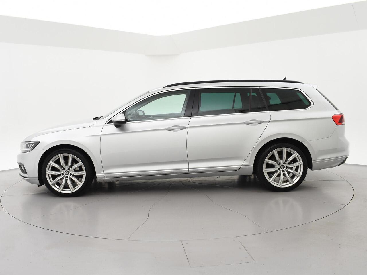 Volkswagen PASSAT Variant 1.5 TSI 150 PK DSG AUT. + WEGKL. TREKHAAK | 19 INCH LMV | ADAPTIVE CRUISE | APPLE CARPLAY | LED
