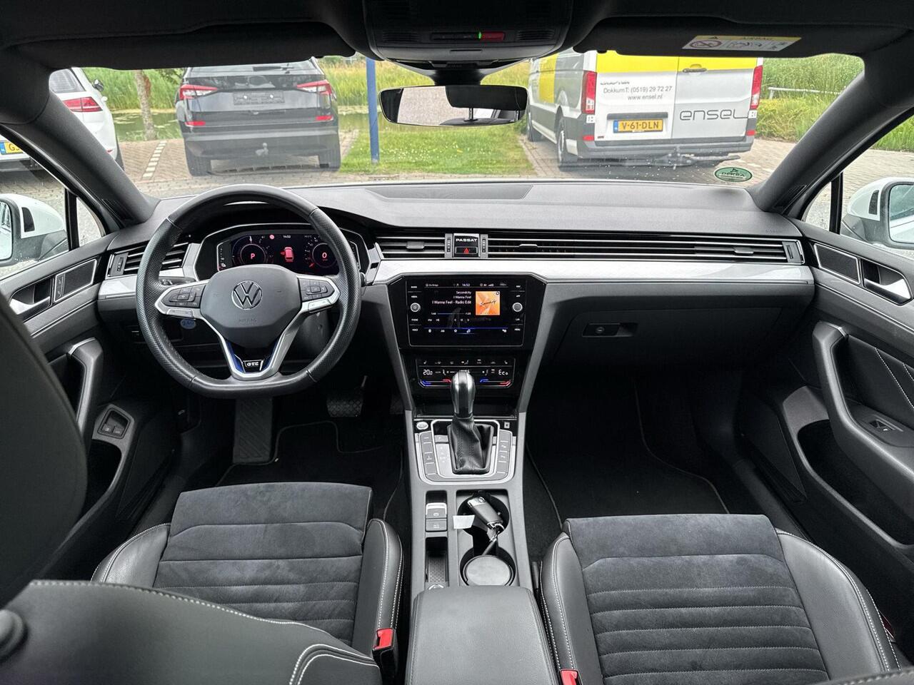 Volkswagen PASSAT Variant 1.4 TSI PHEV GTE Business | Trekhaak | ACC | Ergo |