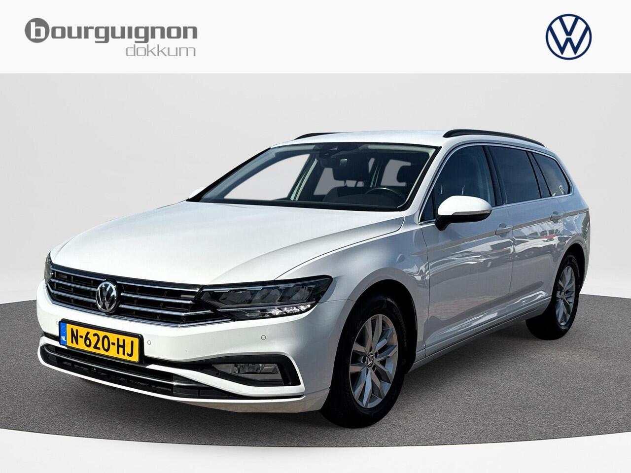 Volkswagen PASSAT Variant 1.5 TSI 150 pk Automaat | Navi | Clima | Trekhaak |
