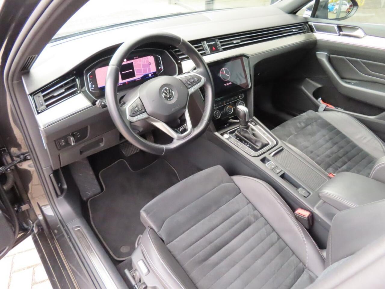 Volkswagen PASSAT 1.5 TSI Elegance R-Line Led Pano Adapt Cruise 2020