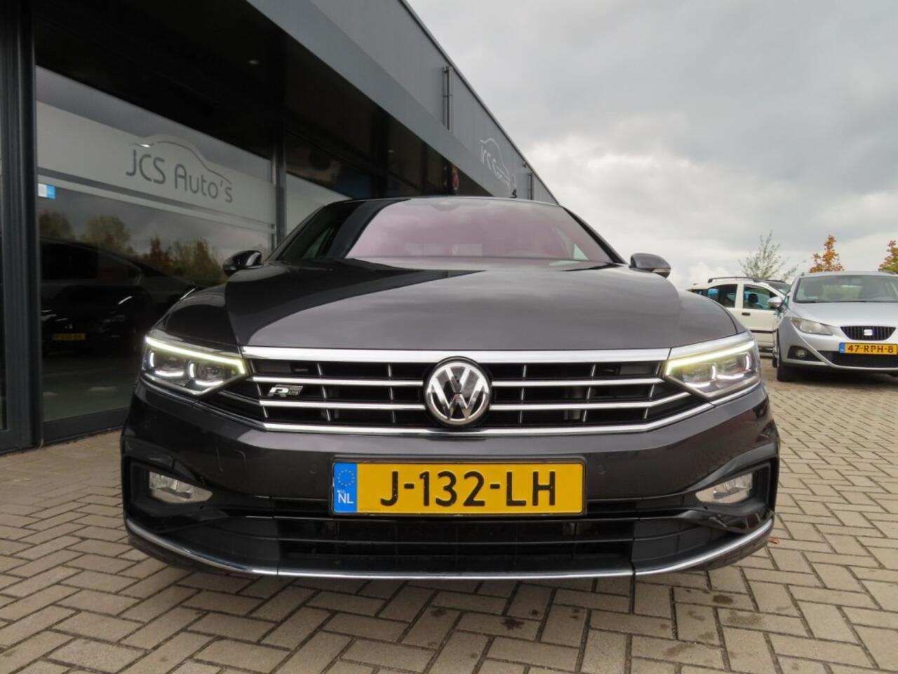 Volkswagen PASSAT 1.5 TSI Elegance R-Line Led Pano Adapt Cruise 2020