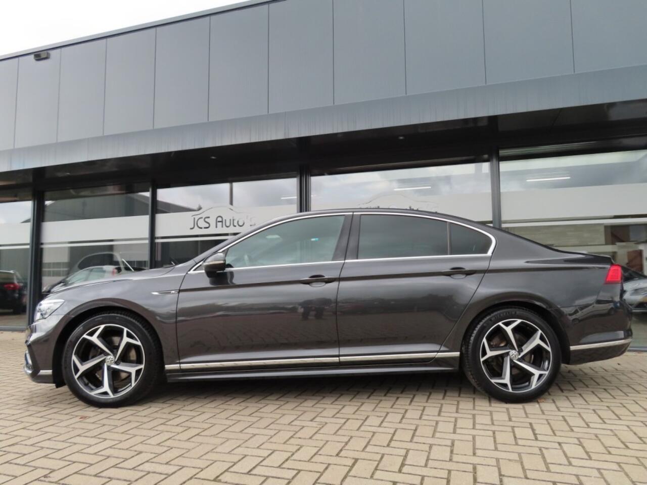Volkswagen PASSAT 1.5 TSI Elegance R-Line Led Pano Adapt Cruise 2020