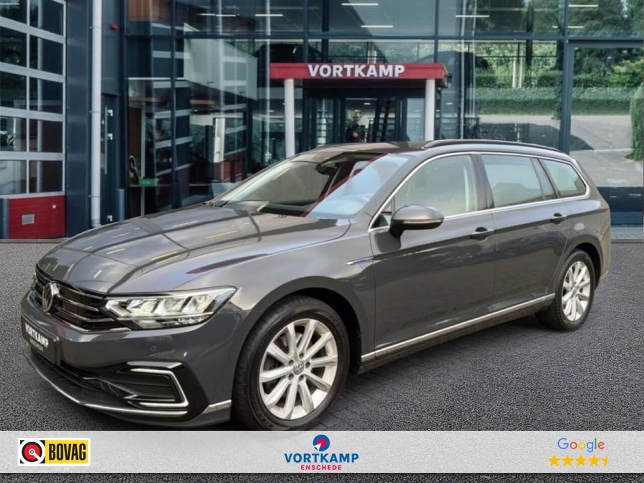 Volkswagen PASSAT 1.4 TSI DSG GTE CAMERA/NAVI/CARPLAY/ACC/STOELVERW