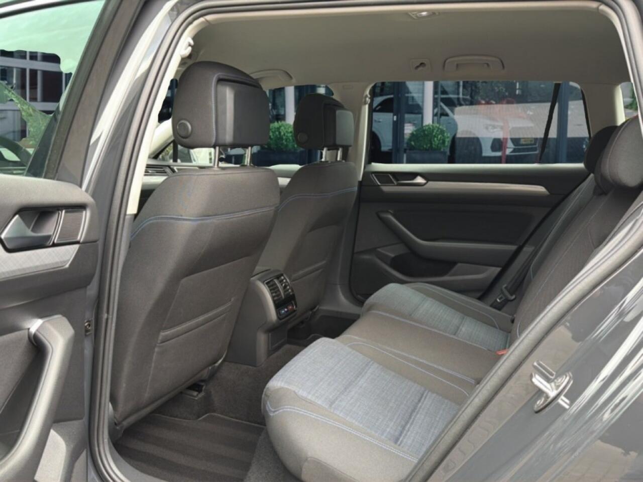 Volkswagen PASSAT 1.4 TSI DSG GTE CAMERA/NAVI/CARPLAY/ACC/STOELVERW