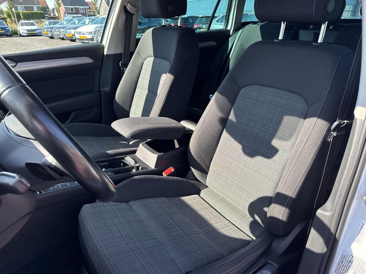 Volkswagen PASSAT Variant 1.5 TSI 150 pk Automaat | Navi | Clima | Trekhaak |