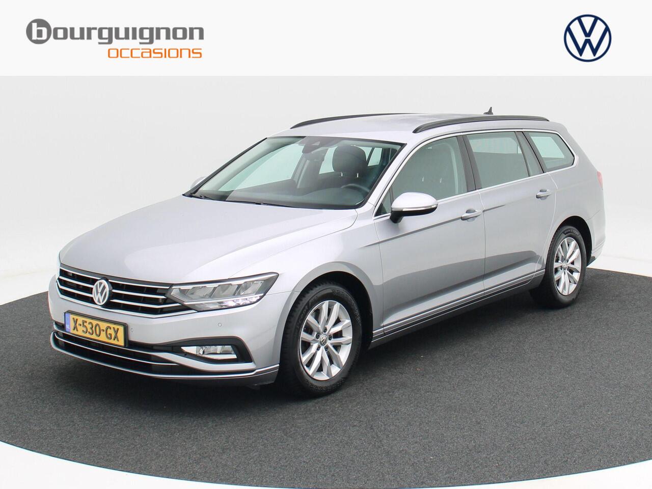Volkswagen PASSAT Variant 1.5 TSi 150 Pk Automaat Comfort Business | Adaptive Cruise | Stoelverwarming | CarPlay | Achteruitrijcamera | Trekhaak | 16 Inch | 101.536 Km!!