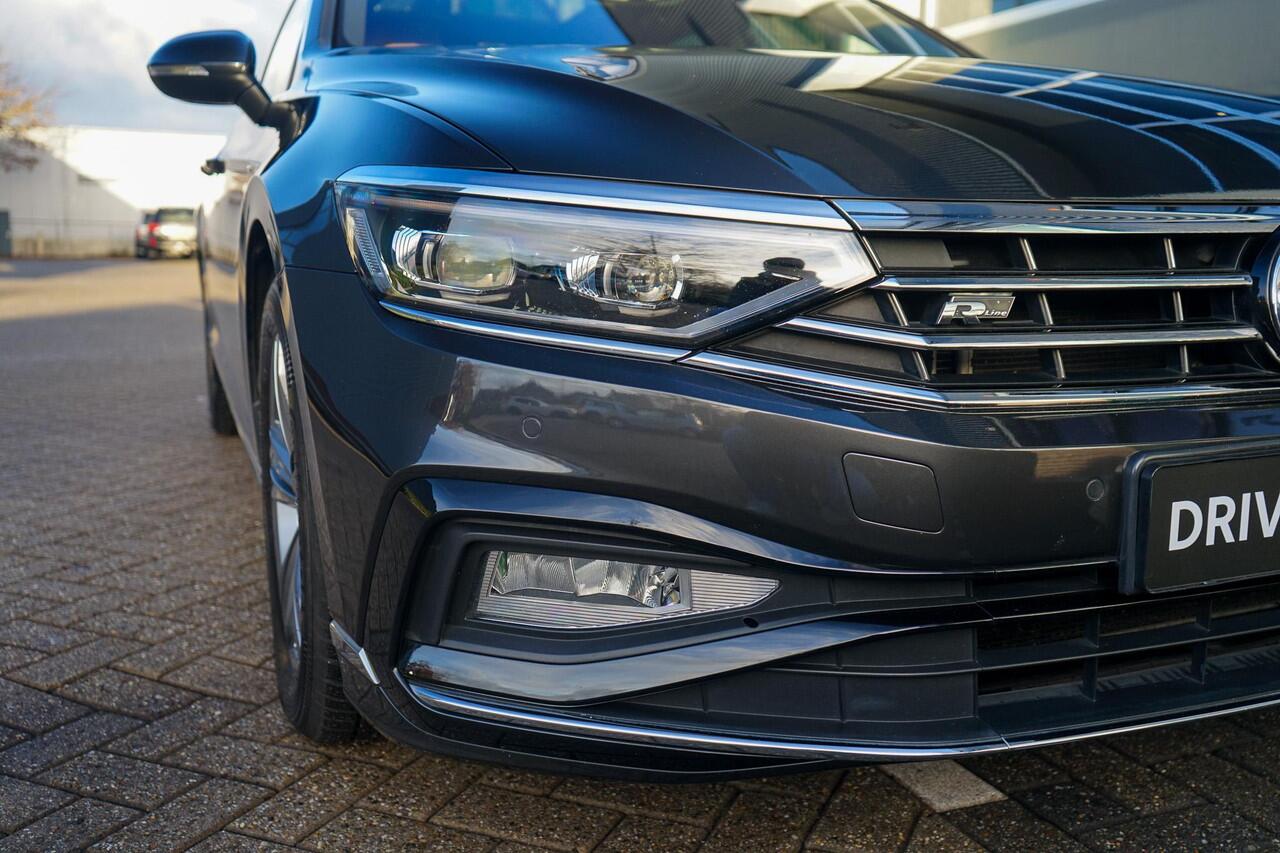 Volkswagen PASSAT Variant 1.5 TSI R-Line Business +