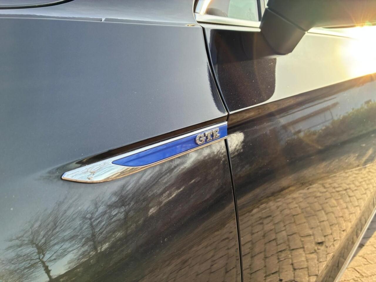 Volkswagen PASSAT 1.4 TSI GTE Hybride, Pano, Trekhaak, 360Â° Camera, Leder