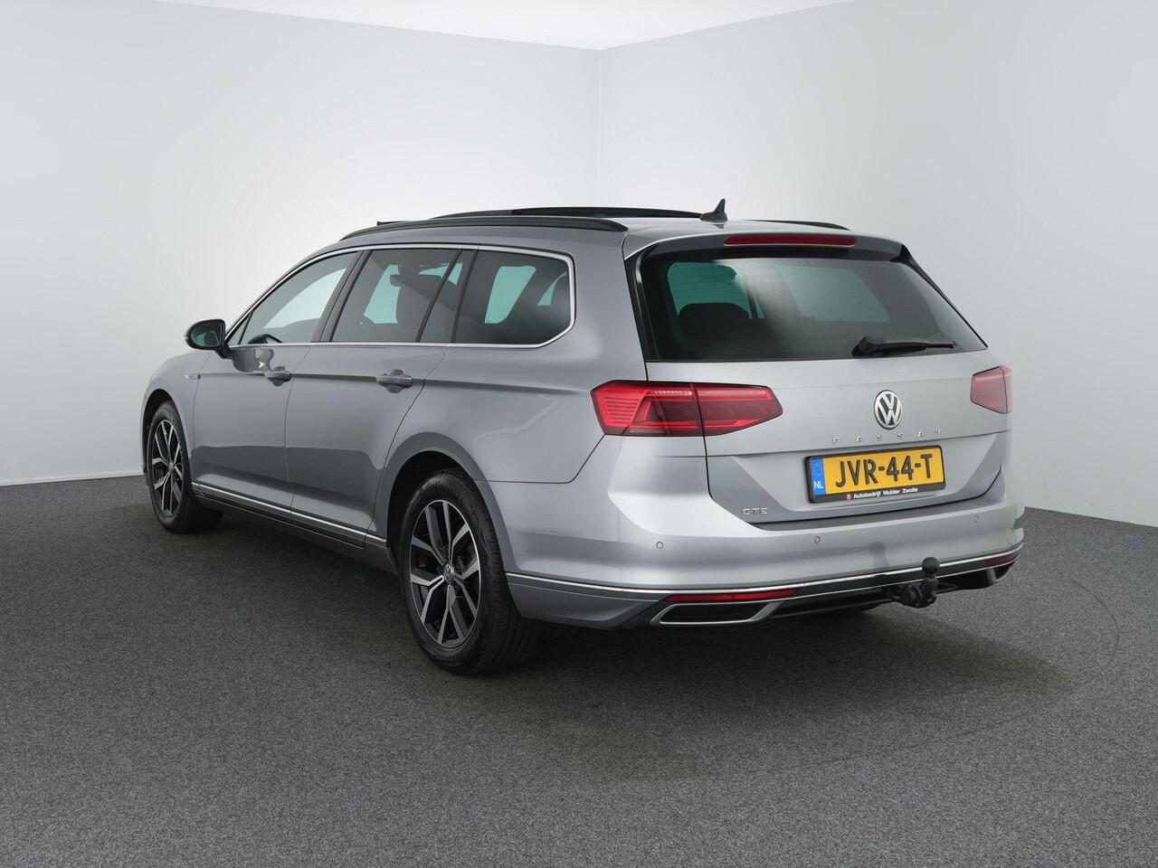 Volkswagen PASSAT Variant 1.4 TSI PHEV GTE Business | Pano | Carplay | Zwenkhaak | ACC | Stoelverwarming