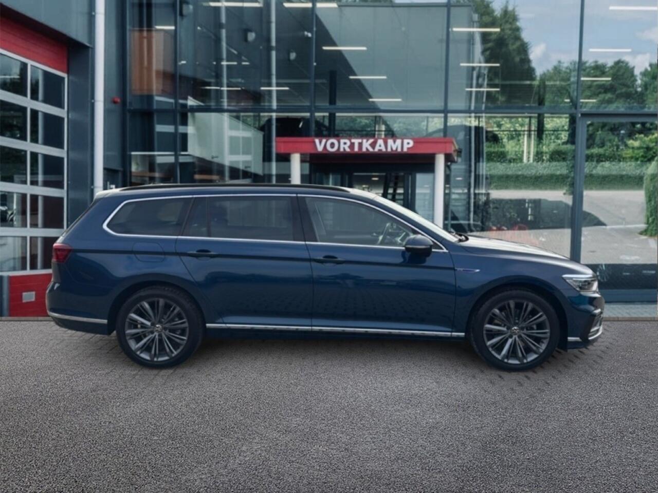 Volkswagen PASSAT 1.4 TSI DSG GTE PANODAK/360CAM/ELEKKLEP/DYNAUDIO/ACC/STOELVERW