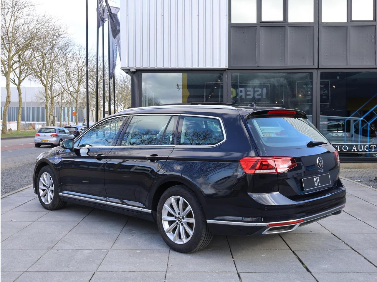 Volkswagen PASSAT Variant GTE 1.4 TSI PHEV 218PK | Panodak | Vol Leer | Head-up | Keyless Go & Entry | Camera | Virtual | Elektrische kofferklep |