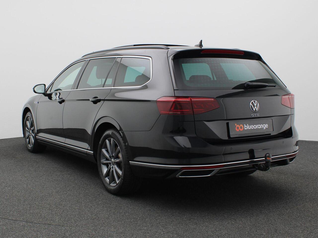 Volkswagen PASSAT Variant 1.4 TSI PHEV GTE Business 218PK DSG Pano-Schuifdak, Trekhaak, Achteruitrijcamera, Keyless, Side Assist, Stoel-Stuurverwarming, 18" LM Velgen, Adaptieve Cruise Control