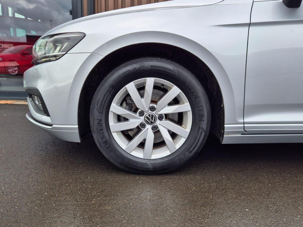 Volkswagen PASSAT Variant 1.5 TSI Business DSG | Virtual | LED | Elek. achterklep