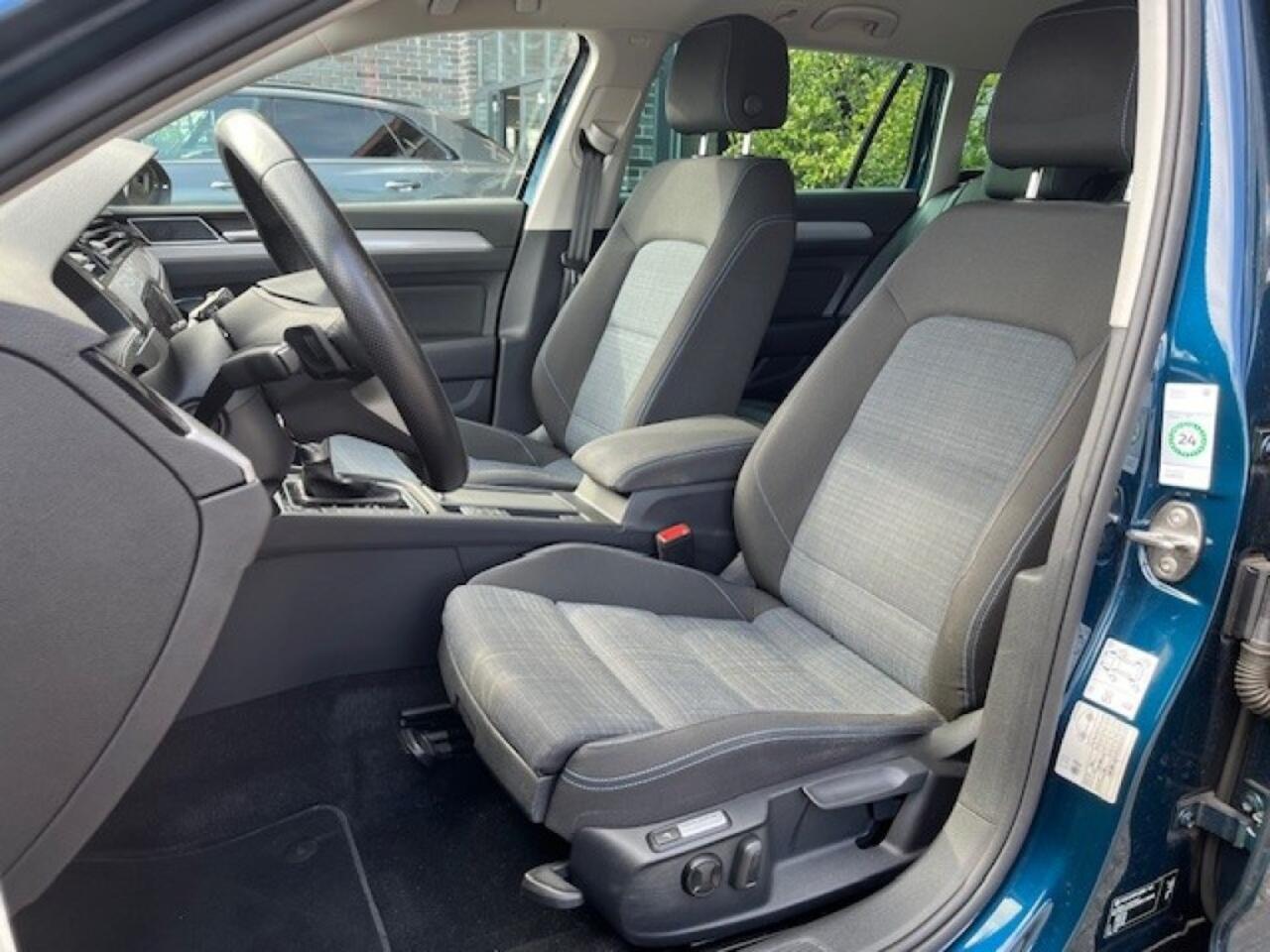 Volkswagen PASSAT VARIANT 1.4 TSI PHEV GTE - PANO - HEAD UP - CAMERA