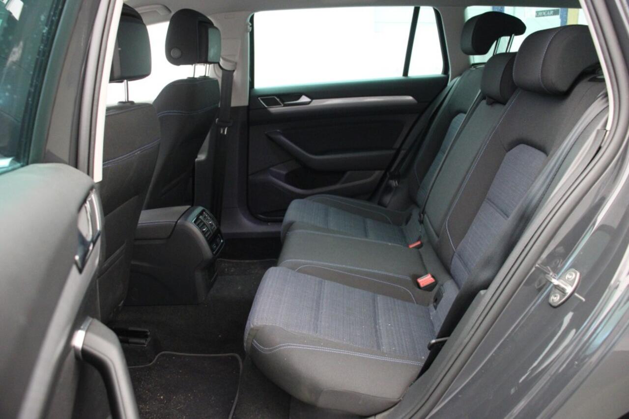 Volkswagen PASSAT Variant 1.4 TSI PHEV GTE Business - Carplay, Navi, Camera, Cruise, Stoelverw. Trekhaak, Massage