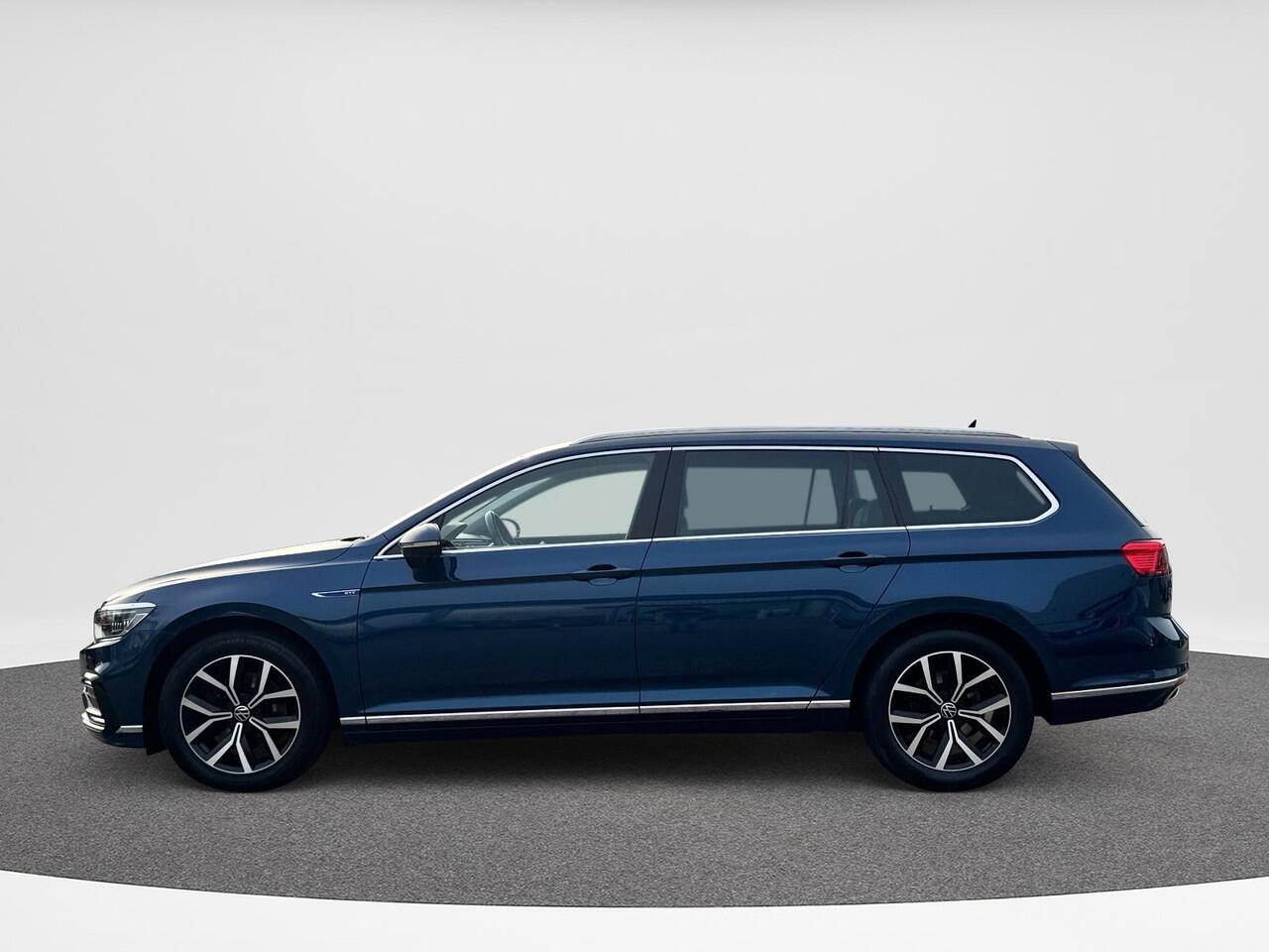 Volkswagen PASSAT Variant 1.4 TSI PHEV GTE Business 218Pk | Leder | A-camera | Stoelverwarming | Navi | Clima | ACC |
