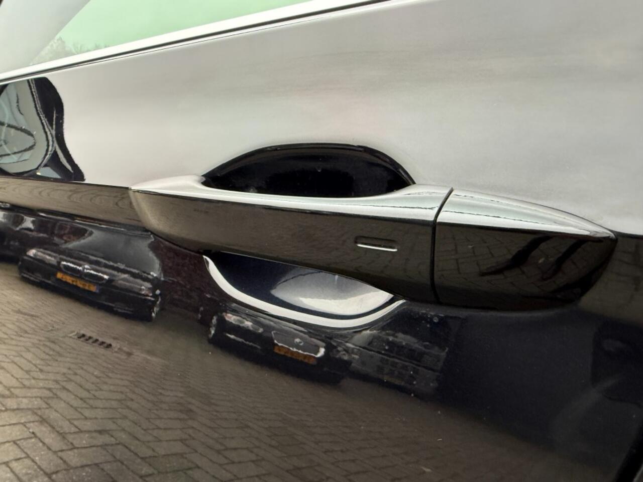 Volkswagen PASSAT 1.5 TSI R-LINE,Vol Leer,LED,Schuifdak,Digi Displ.,Cam,Trekhk afn.,BLIS,