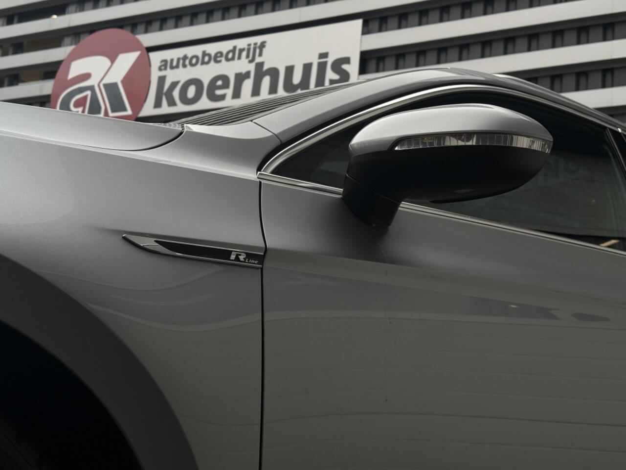 Volkswagen PASSAT Variant 1.5 TSI R-Line leer/panodak/2x R-Line