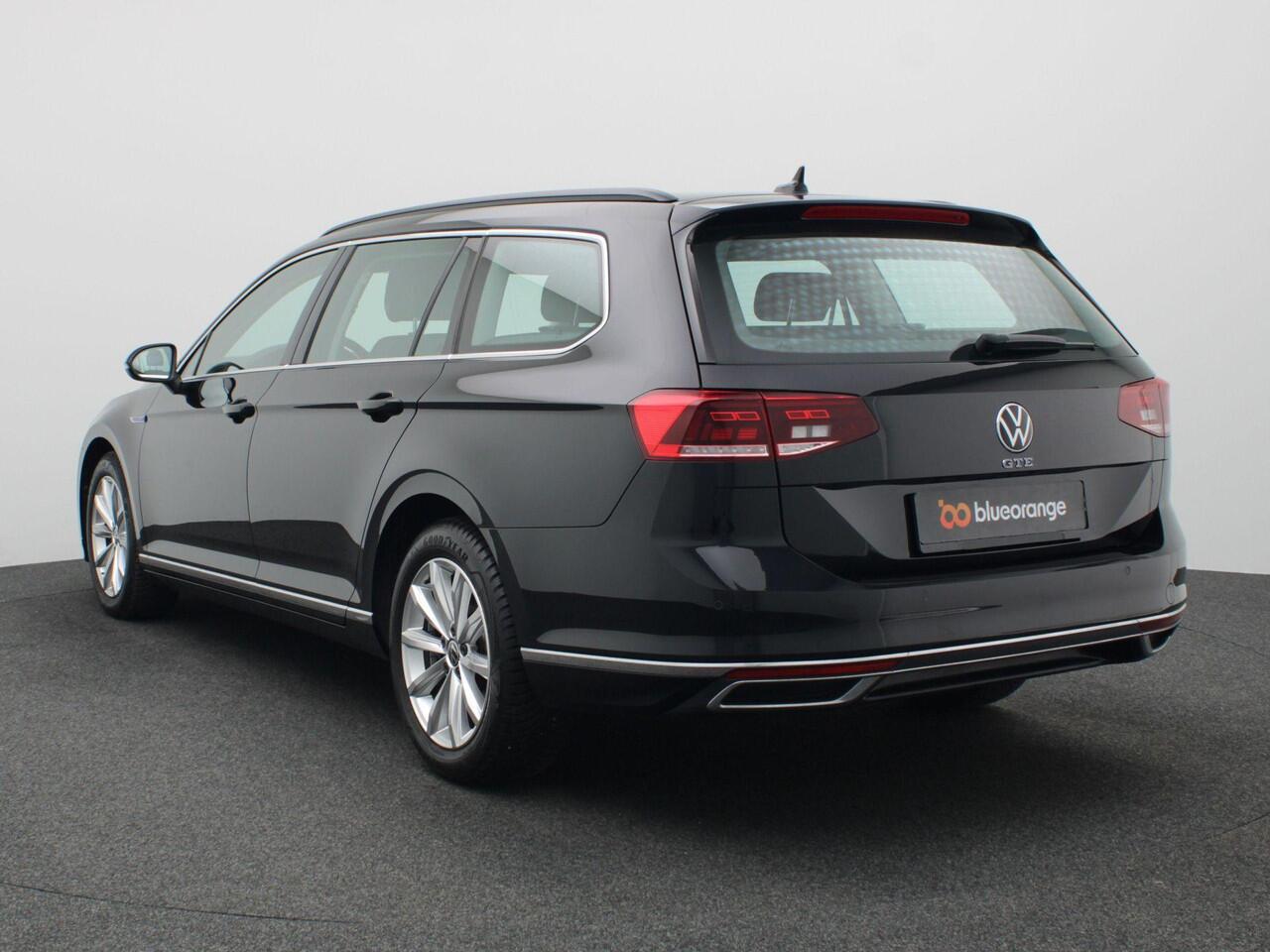 Volkswagen PASSAT Variant 1.4 TSI PHEV GTE Business 218PK DSG Achteruitrijcamera, Adaptieve Cruise Controle, Elektrische Achterklep, Stoelverwarming, Navi, 17" LM Velgen