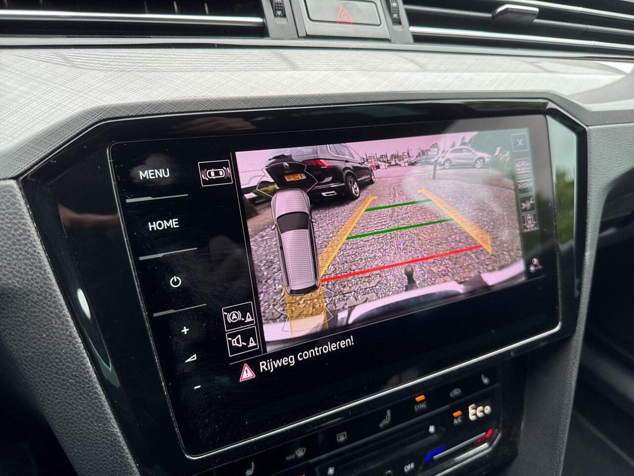 Volkswagen PASSAT Variant 1.4 TSI PHEV GTE Business | 218 pk | Trekhaak | Pano Dak | ERGO Massage | App Connect |