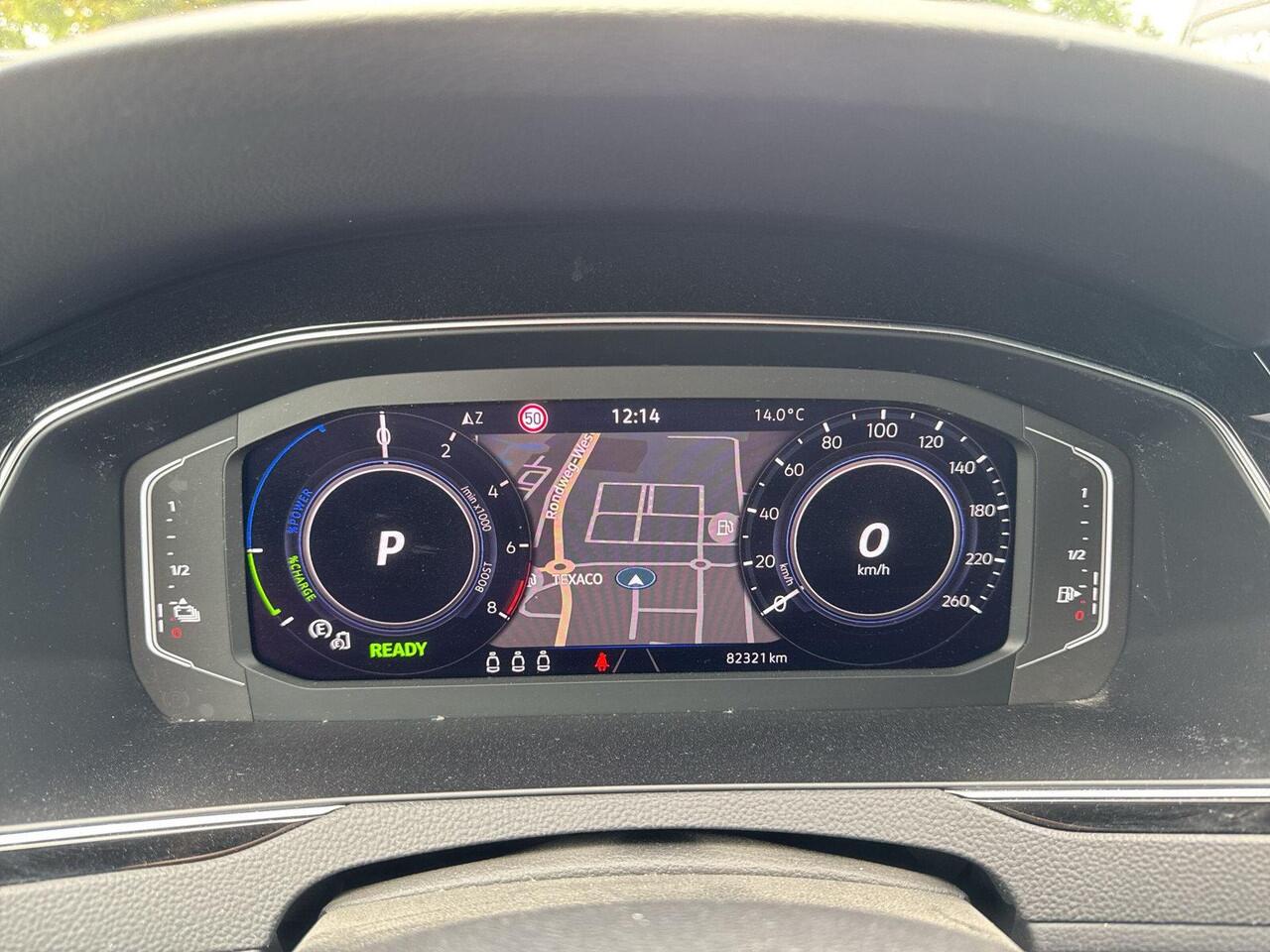 Volkswagen PASSAT Variant 1.4 TSI PHEV GTE Business | 218 pk | Trekhaak | Pano Dak | ERGO Massage | App Connect |