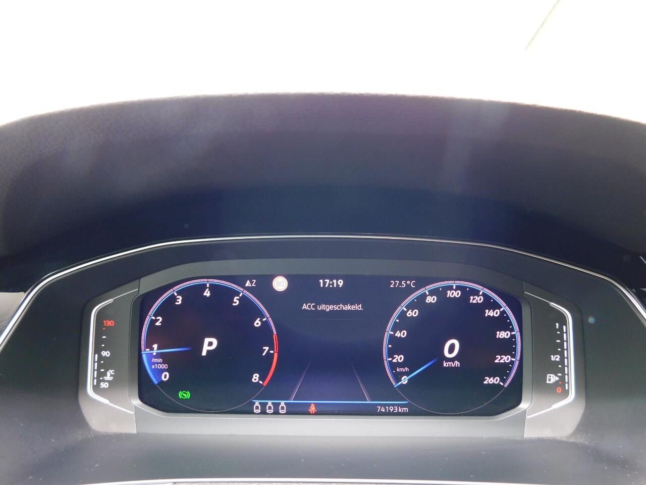 Volkswagen PASSAT 1.5TSI 150PK DSG BUSINESS!! All- in Prijs!!