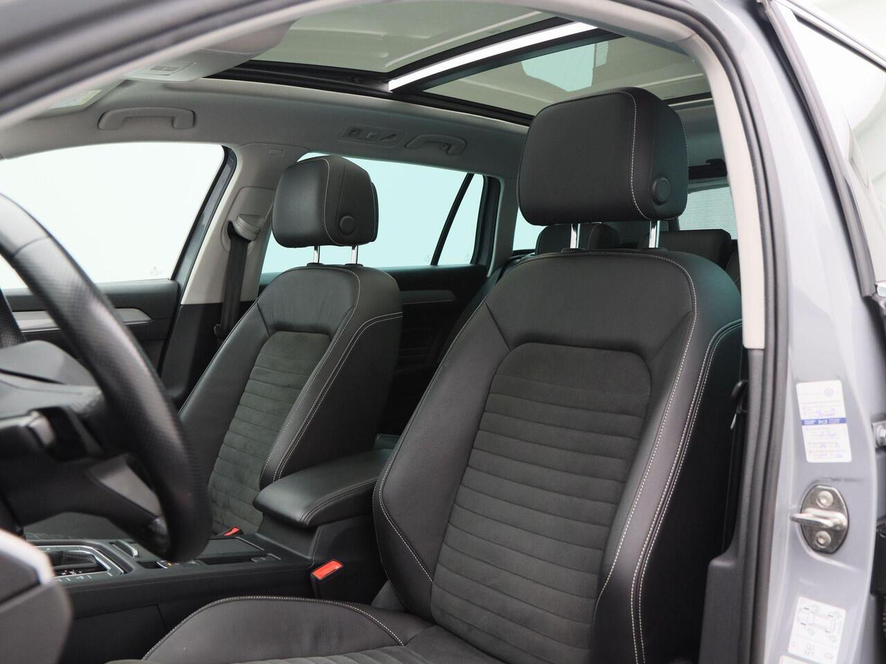 Volkswagen PASSAT Variant 1.4 TSi 218 Pk Automaat PHEV GTE Business | Panoramadak | 17 Inch | Winterpakket | Alcantara | Camera | Privacy Glass | 87.780 Km!!