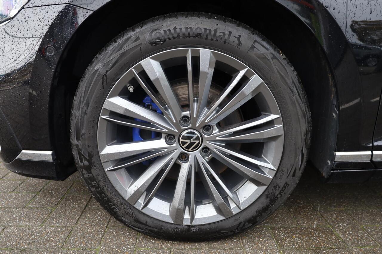 Volkswagen PASSAT Variant 1.4 TSI PHEV GTE Business DCC adaptief onderstel area view rondom zicht camera vol lederen bekleding elektrisch verstelbaar met memo functie IQ drive easy open met elektrische klep en keyless acces en go zwarte dakhemel klasse III alarm LED Matrix