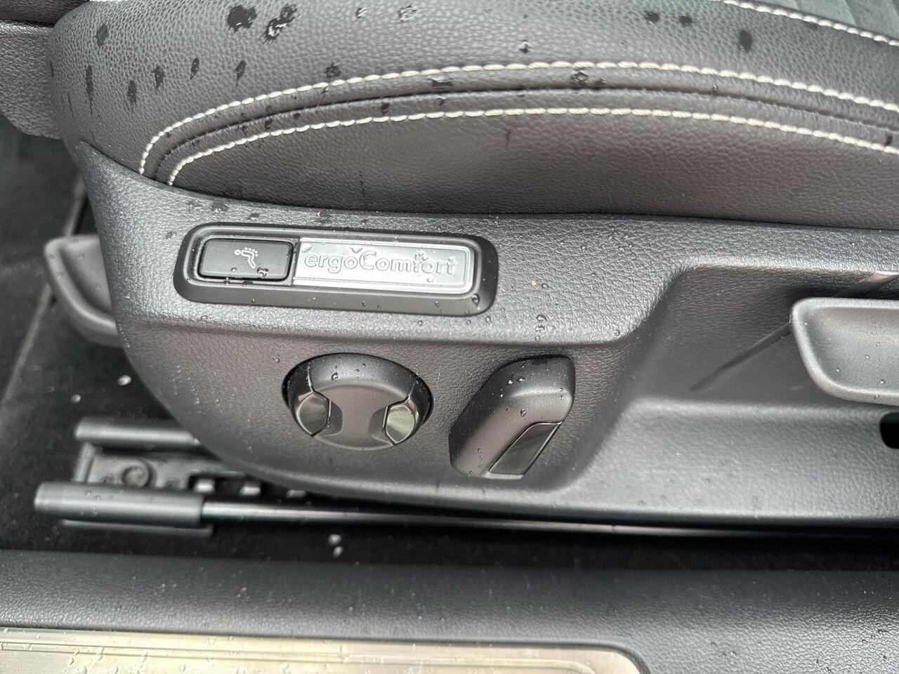 Volkswagen PASSAT 1.4 TSI PHEV GTE Business | 218 Pk | DCC | A-Camera | ERGO | Trekhaak |