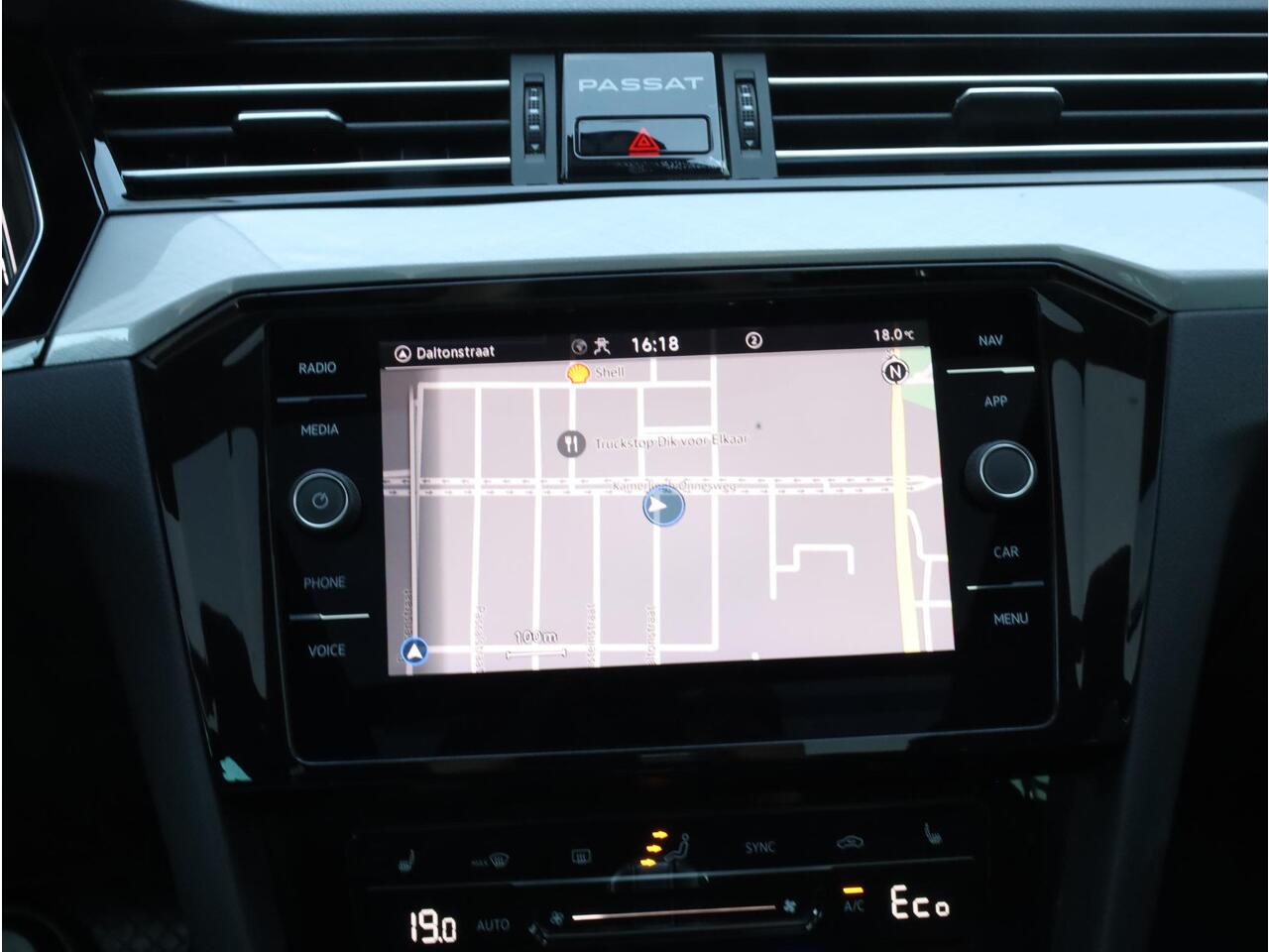 Volkswagen PASSAT Variant GTE 1.4 TSI PHEV 218PK | Panodak | Virtual | Achteruitrijcamera | Elektrische kofferklep | Getint Glas | Carplay/Android |