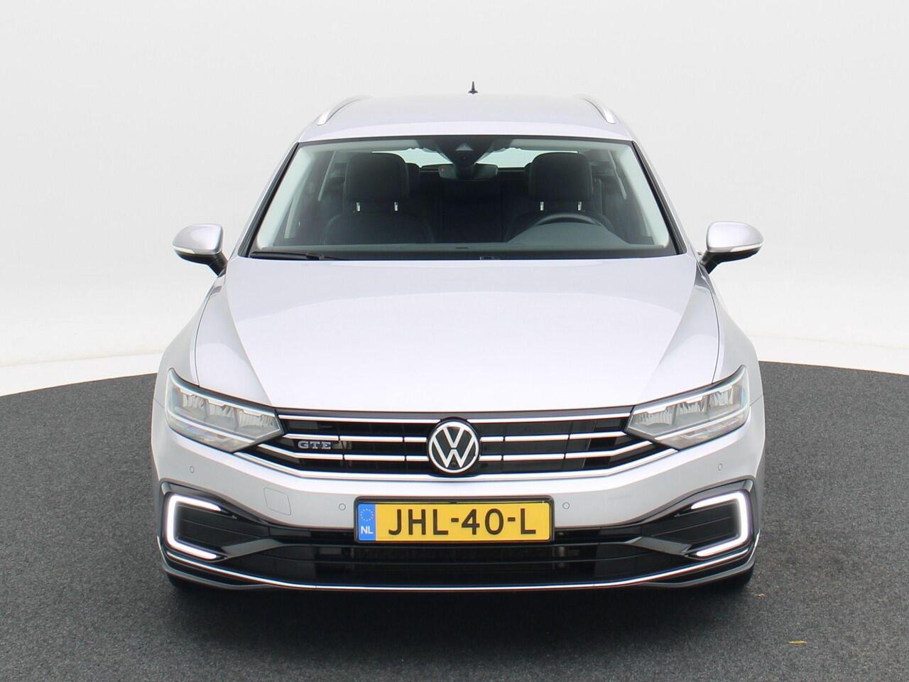 Volkswagen PASSAT Variant 1.4 TSi 218 Pk Automaat PHEV GTE Business | Camera | CarPlay | Adaptive Cruise | Stoelverwarming | Elektrische Achterklep | LED | 17 Inch | 67.515 Km!