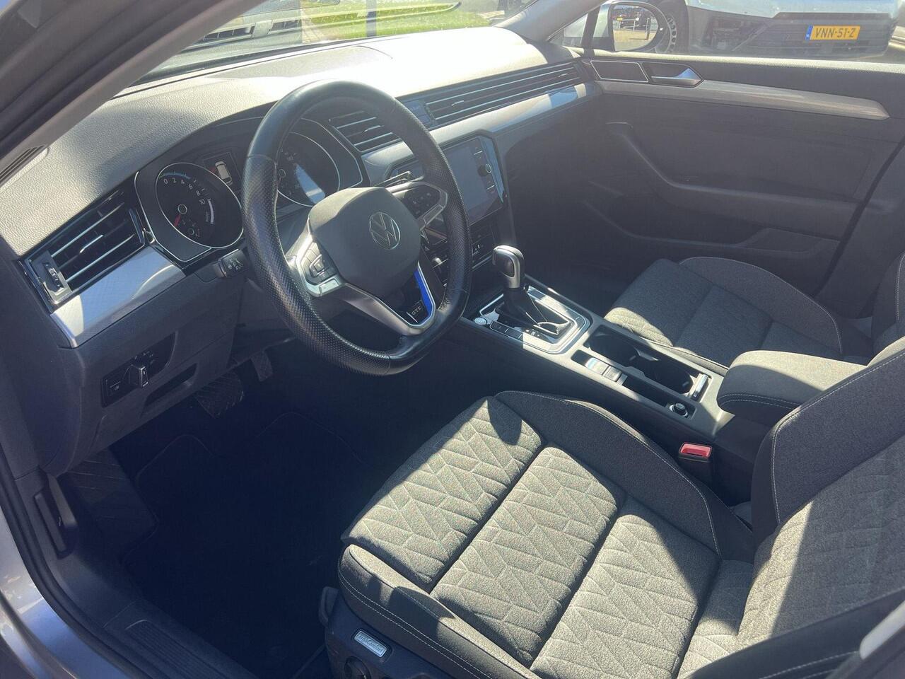 Volkswagen PASSAT Variant 1.4 TSI PHEV GTE Business | Trekhaak | PHEV | A. Camera | Travel Ass. | SOH 92% |