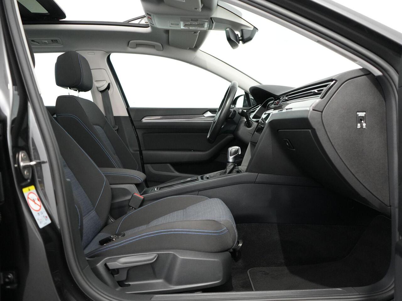 Volkswagen PASSAT Variant 1.4 TSI PHEV GTE Business | Matrix IQ | Pano |Standkachel | Virtual | Zwenkhaak |