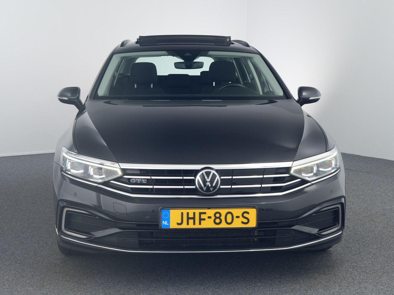Volkswagen PASSAT Variant 1.4 TSI PHEV GTE Business | Matrix IQ | Pano |Standkachel | Virtual | Zwenkhaak |