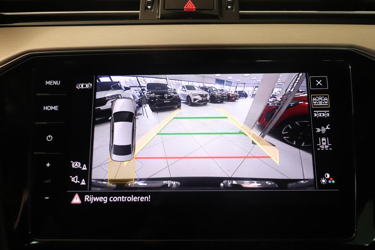 Volkswagen PASSAT 1.5 TSI R-Line Business + | Camera | Comfort stoelen | Navigatie | Stoelverwarming | AppleCarplay AndroidAuto |