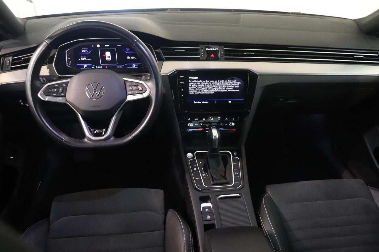 Volkswagen PASSAT 1.5 TSI R-Line Business + | Camera | Comfort stoelen | Navigatie | Stoelverwarming | AppleCarplay AndroidAuto |