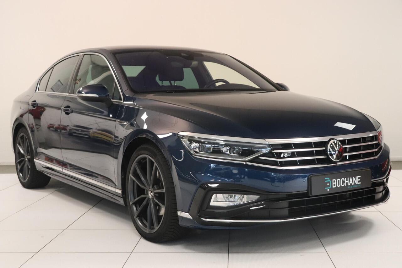 Volkswagen PASSAT 1.5 TSI R-Line Business + | Camera | Comfort stoelen | Navigatie | Stoelverwarming | AppleCarplay AndroidAuto |